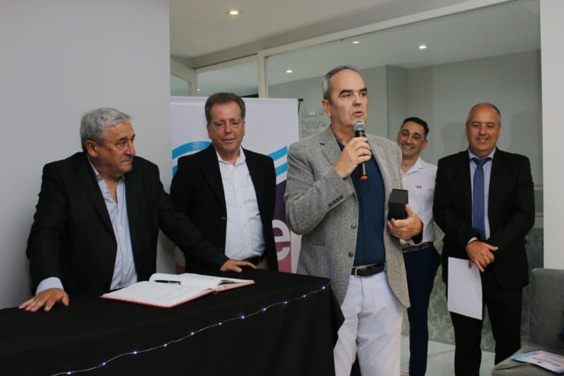 Distinción a nuestro compañero Hugo René Beascochea